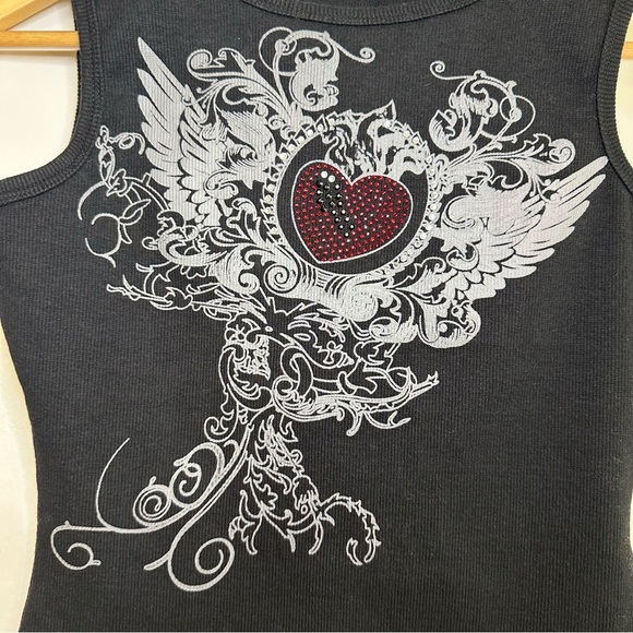Grunge Rhinestone Heart Graphic Tank Top. Color:  Black. Size: Medium - Picture 2 of 6